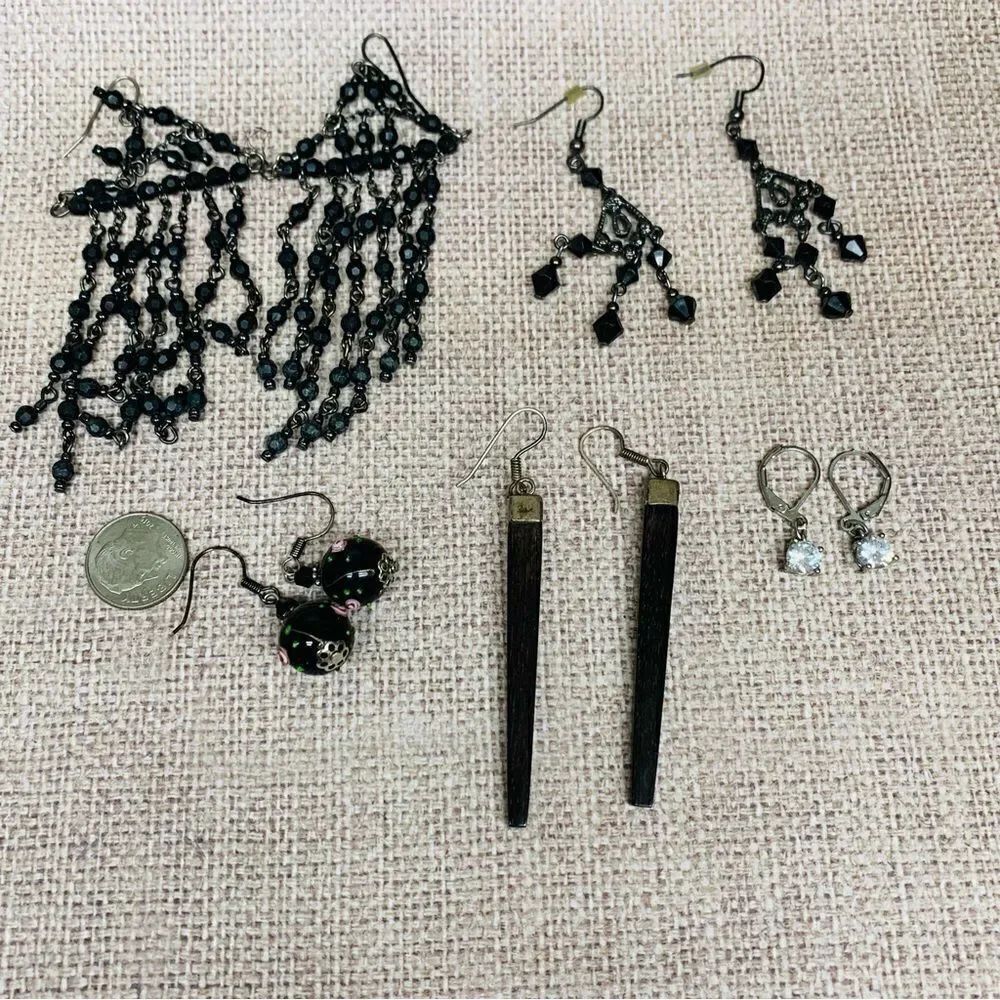 Black and Silver Earring Bundle‎